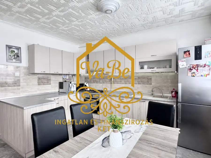 eladó újszerű családi ház, Verpelét